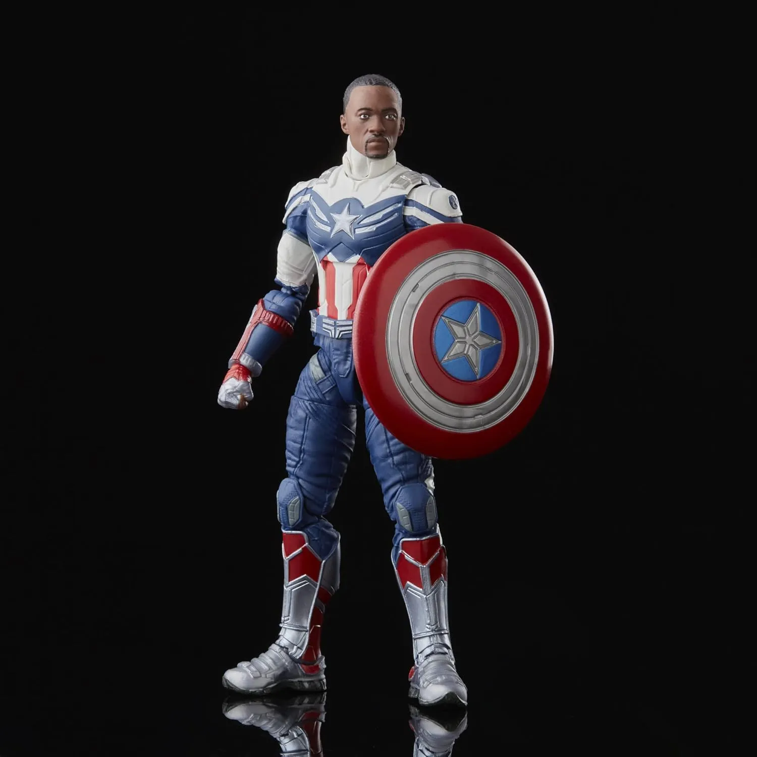 Captain America: Sam Wilson & Captain America: Steve Rogers | Marvel Legends Series - Image 4