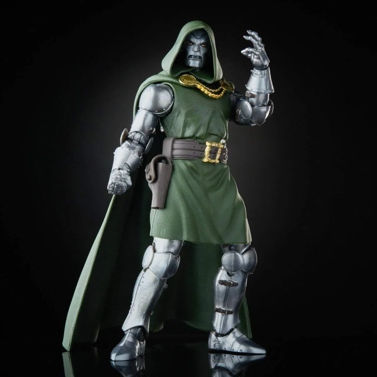 Dr. Doom | Marvel Legends Fantastic Four Build-A-Figure - Image 2