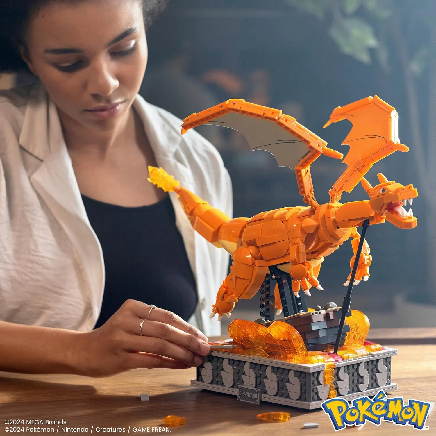 Motion Charizard (1664 piezas) - Mega Construx - Image 3