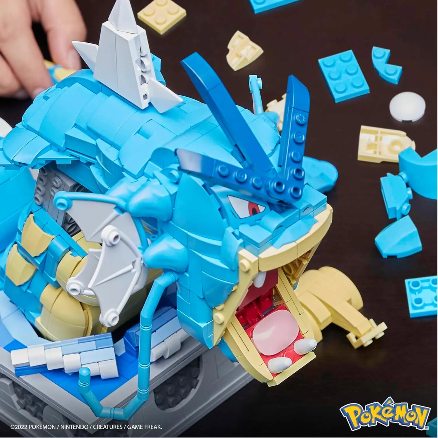 Motion Gyarados (2186 piezas) - Mega Construx - Image 7